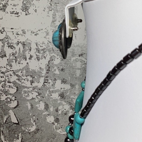 Turquoise Colored Stone Necklace and Acrylic Earrings Set Bundle - Picture 2 of 3